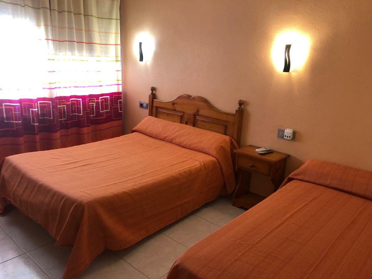 Bujaraloz Hostal La Parrilla Monegros II מראה חיצוני תמונה